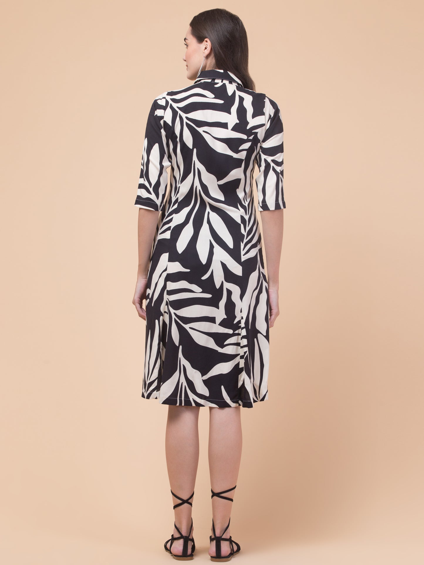 Black Grace Knee-Length Dress