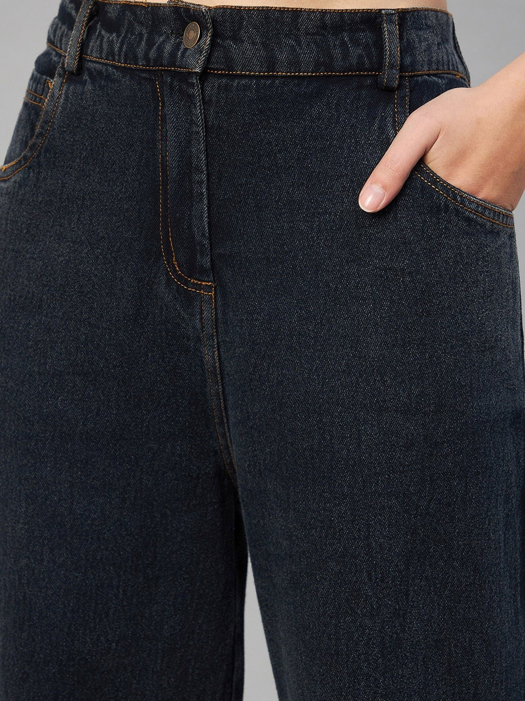 Noir Flow Wide High Rise Jeans