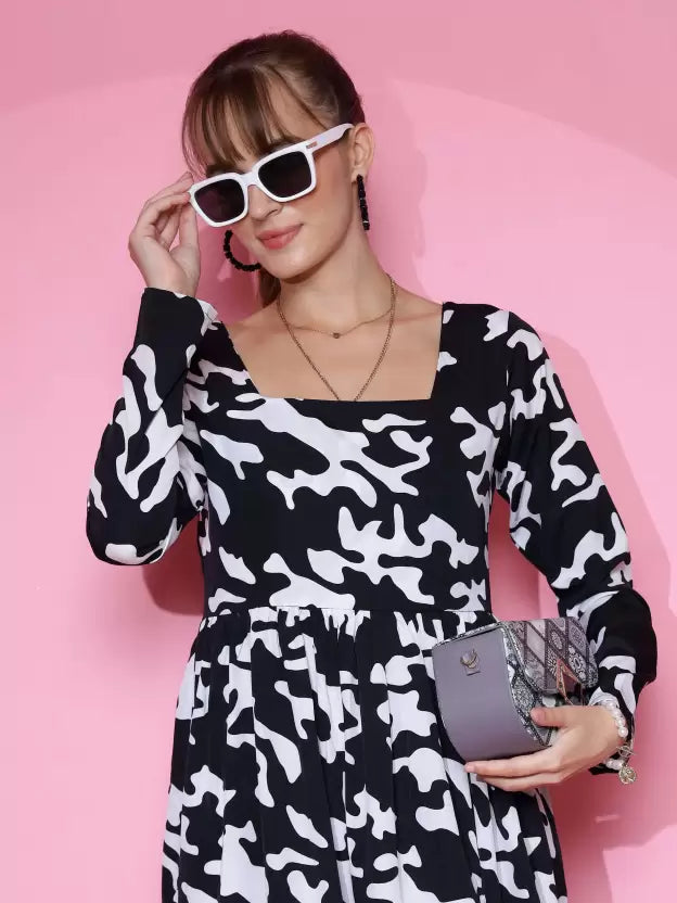 Elegant Black Midi Crepe Dress