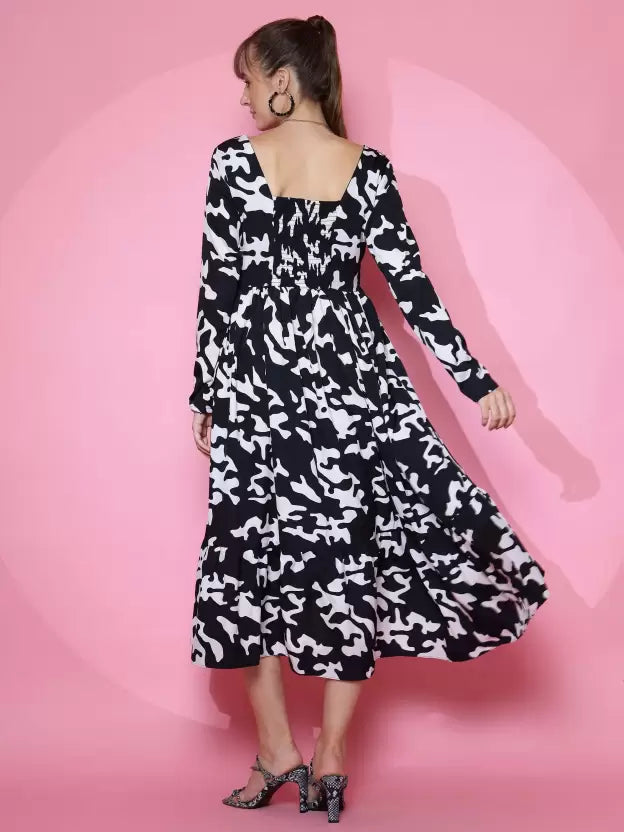 Elegant Black Midi Crepe Dress