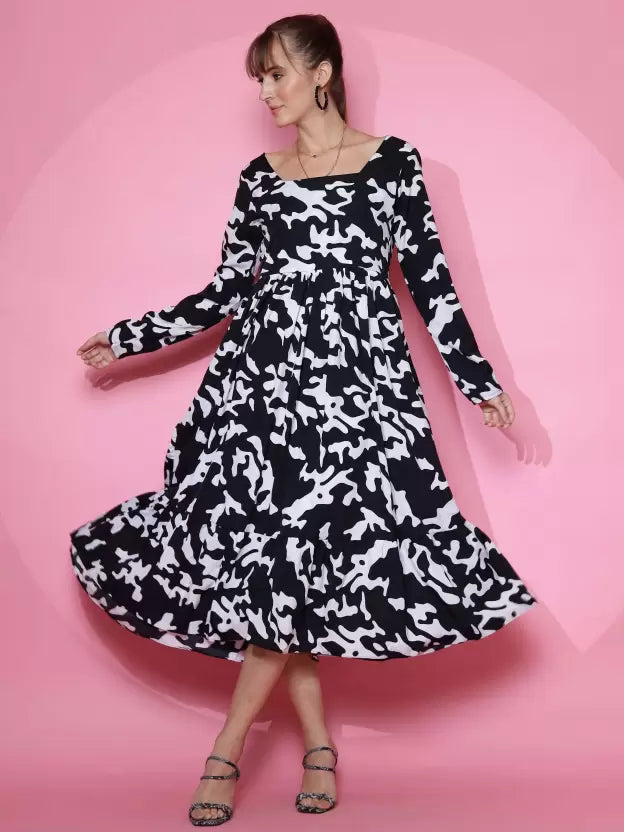 Elegant Black Midi Crepe Dress