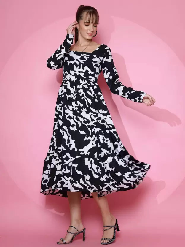 Elegant Black Midi Crepe Dress