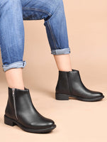Black / 36